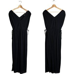 ASTR The Label Sleeveless Pleated V-Neck Maxi Dress Women's Small Black Slits